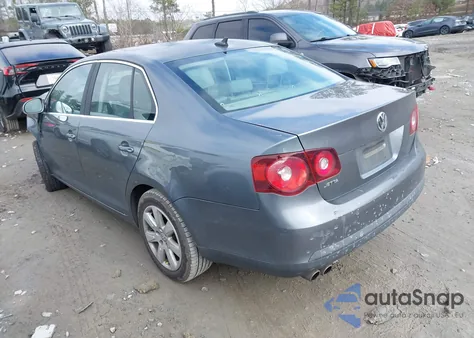 2009 Volkswagen Jetta Se из США, поврежденный, VIN 3VWRM71KX9M084114